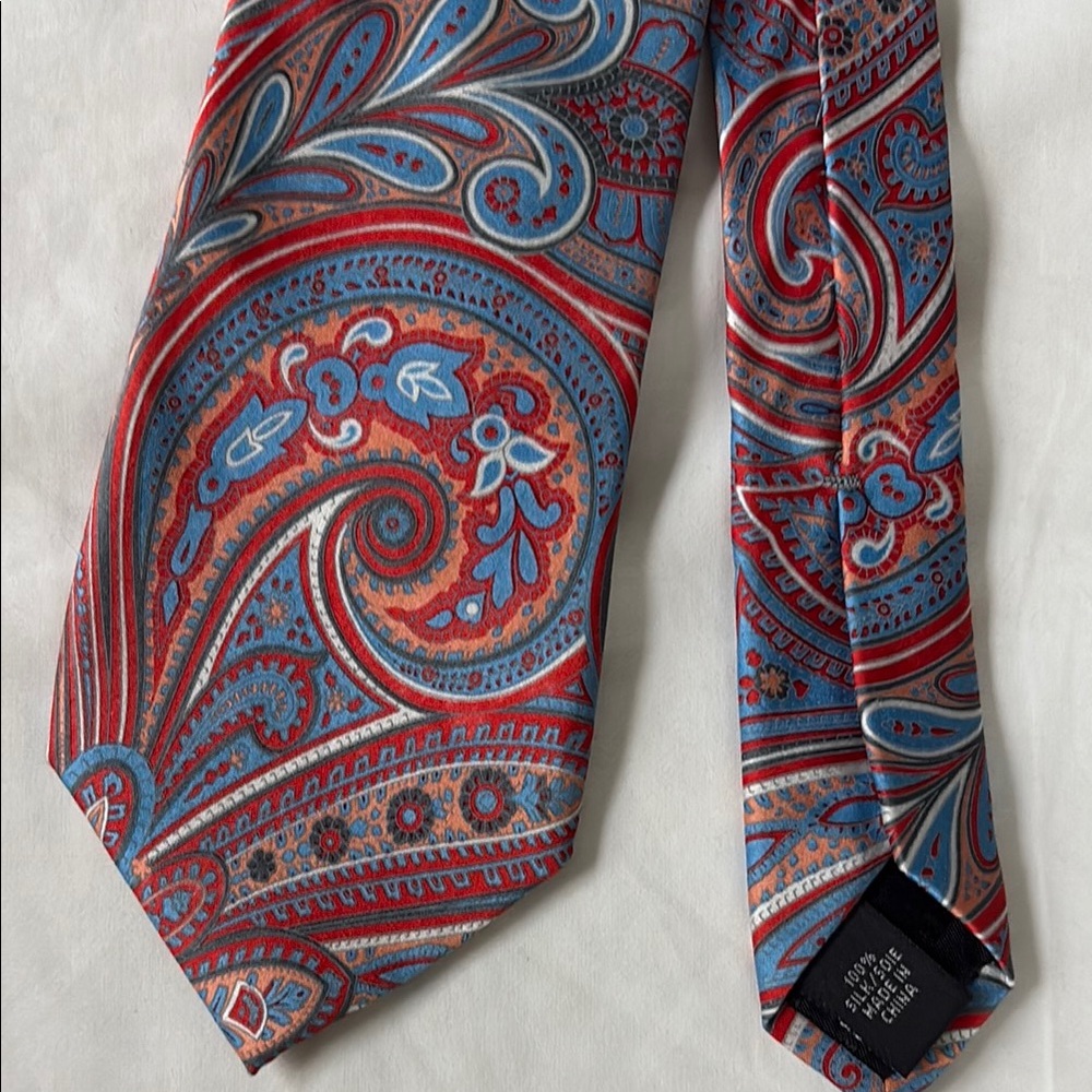 Geoffrey Beene Paisley Silk Tie